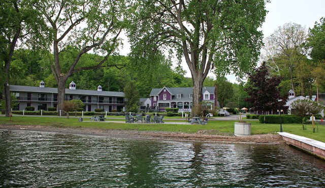 Plum Point Lodge