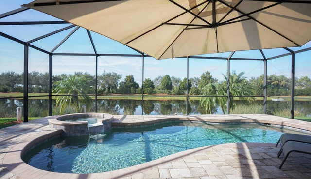 Pool Villa, 3BR/3BA, private heated pool, Golf Community, Pet friendly