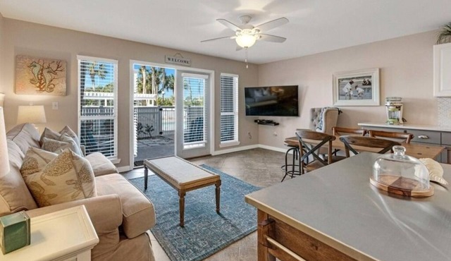 Poolside Paradise - Gulf Place Caribbean