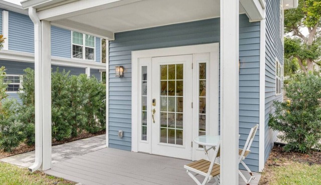Poolside Tiny Home in Downtown Dunedin | Sandy
