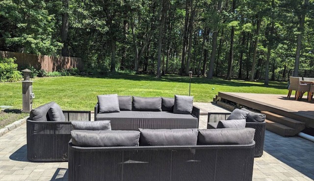Private and Peaceful 4BD Home