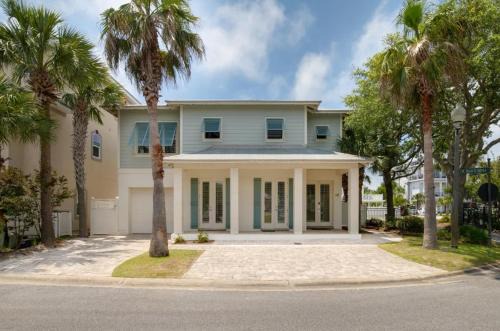Private Beach Access, Gated, Courtyard Pool, Pet Friendly