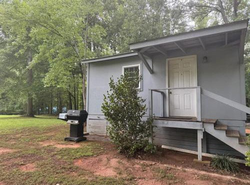 Private Cabin 1 bed and 1 bath
