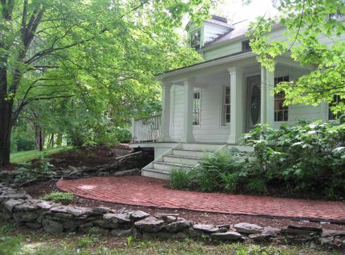 Private setting on country farm near Rhinebeck