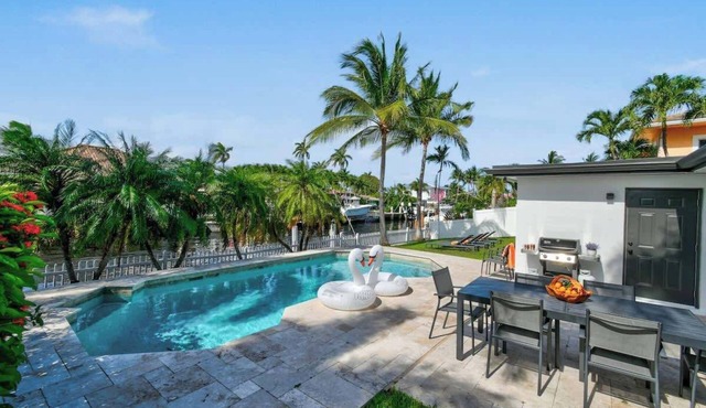 Private Waterfront Villa with Private Pool