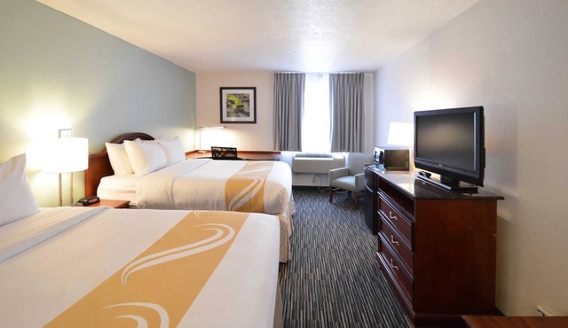 Quality Inn Alexis Rd