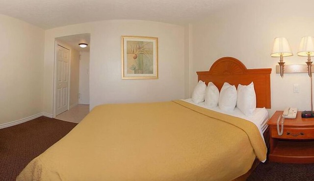 Quality Inn Massena