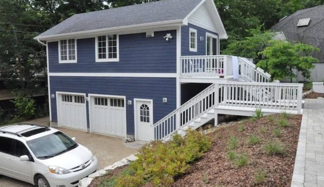 Quiet Grand Mere Coach House on Lake Michigan