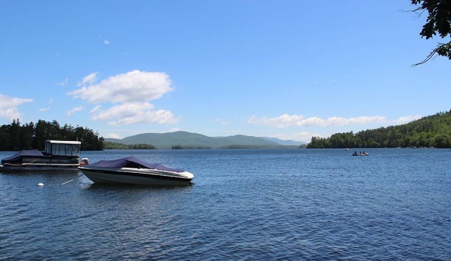 Quiet Waterfront Cottage on Squam