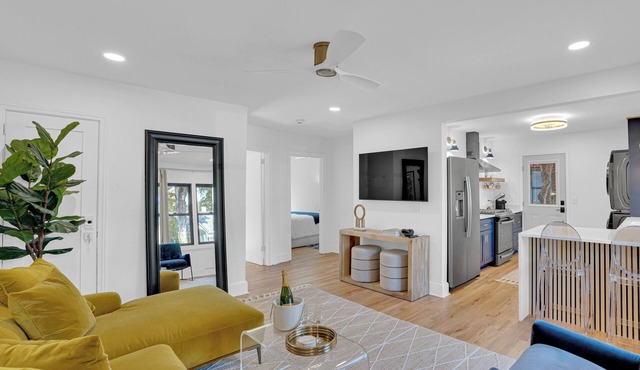Quintessential 2-bedroom bungalow in the heart of Shandon in Columbia, SC.