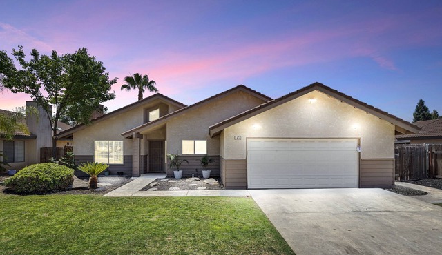 Refreshing Clovis Retreat for Travelling Professionals in Clovis