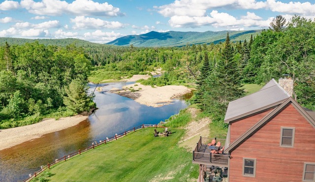 Riverfront Cabin|Fireplace|Fire pit | White Mountains| Hiking