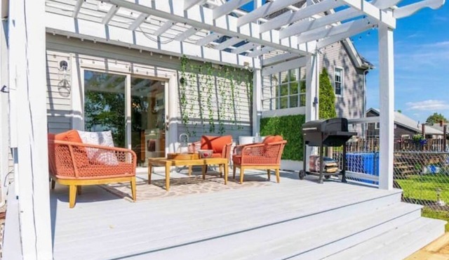 Riverview Oasis