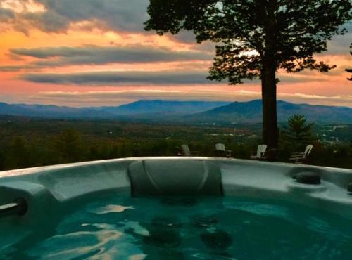 RL Breathtaking views and grand unique style private mountain retreat 4WD recommended