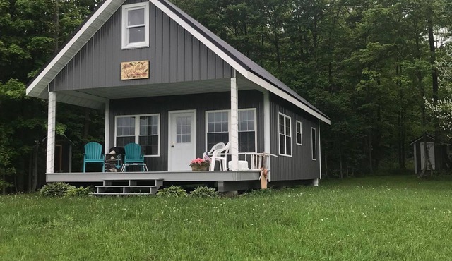Rose Cottage: Cabin on the Amish Trail