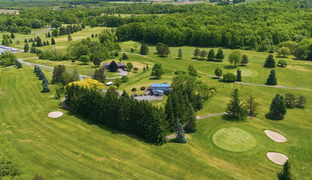 Sale- Golf Course Getaway-Message for Discount on 2 courses on property
