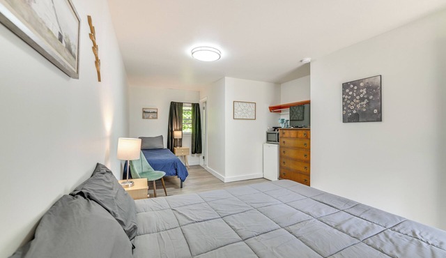 Schroon Lake Room < 1 Mi to Marina & Beach!