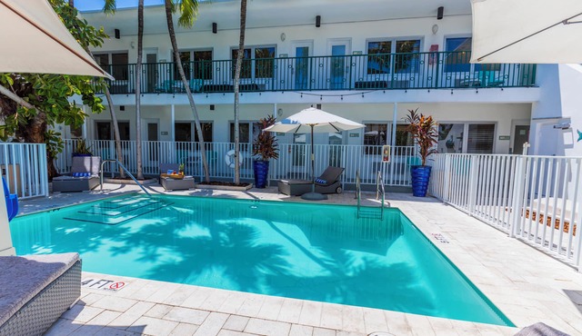 Seaside All Suites Hotel