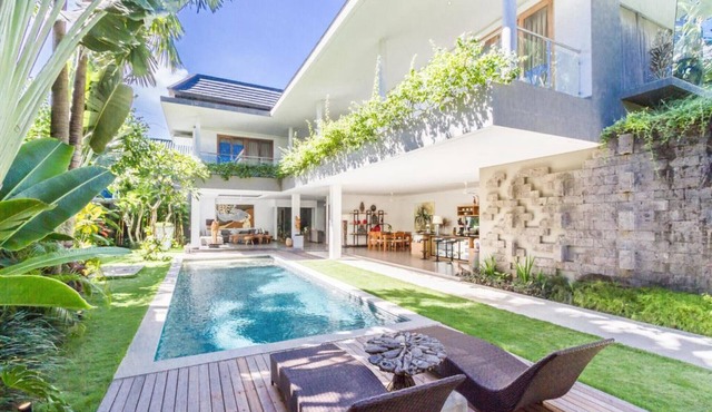 Seminyak 3 BR Villa | Quiet Street | Near Beach