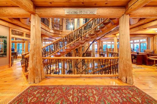 Seneca Lodge