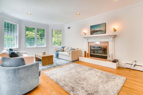 Serene Hudson Valley Escape w/Pool & Grill