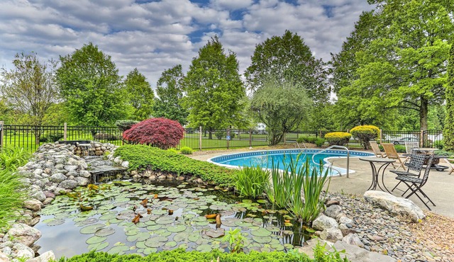 Serene Hudson Valley Escape in Historic Montgomery with Hottub,Pool,King Suite