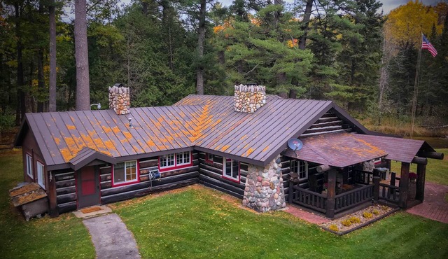 Shadowland River Lodge on Boardman River - Pet Friendly - Acreage - Private