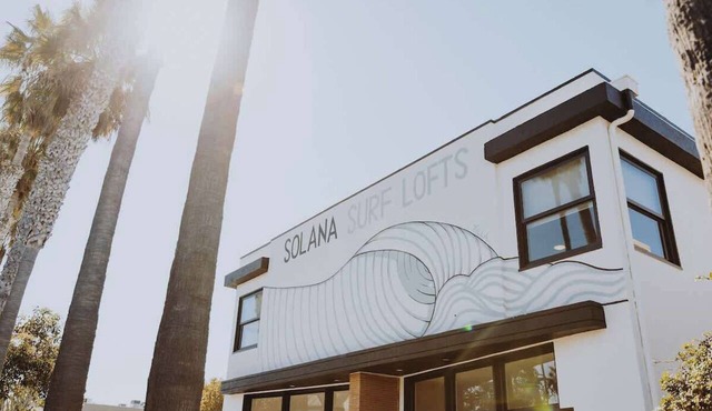 Solana Artistic, Renovated and Private Beach Loft