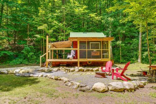 Solar-Powered Brandon Studio Cabin: Hiking Access