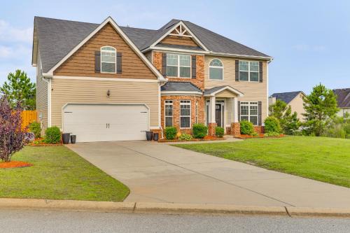 Spacious Family Home w/Patio in Graniteville!