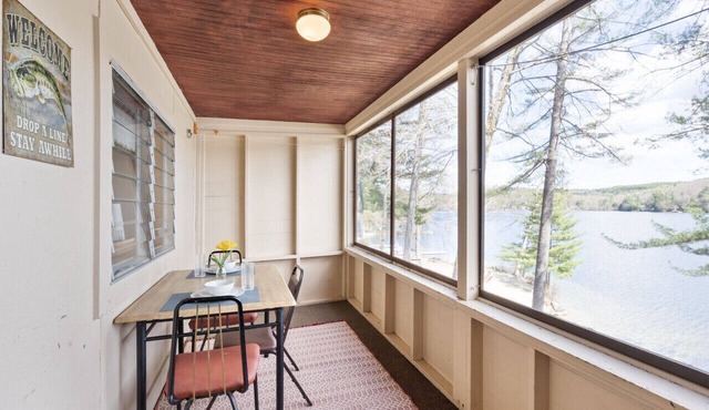 Squam Waterfront 2 bed 1 bath rental (Suite 6)