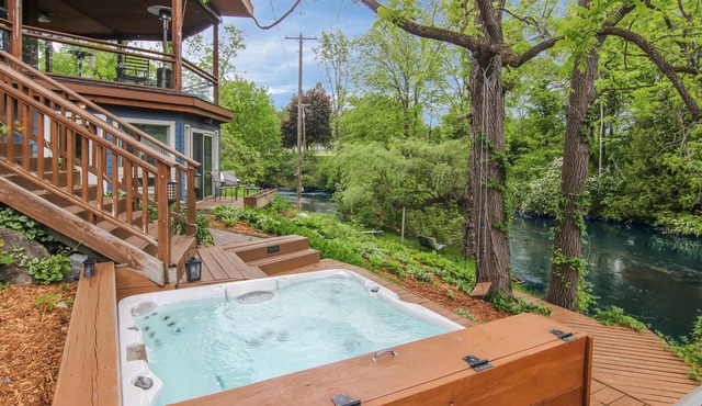 Stone Waters Inn