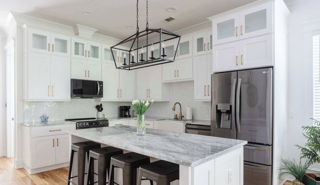 Stunning Downtown 3BD-2.5BA Home| Near Forsyth Pk