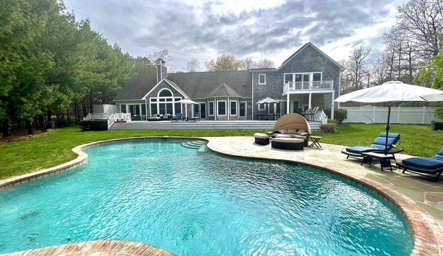 Summer East Hampton Retreat- Heated Pool, Tennis, Hot Tub