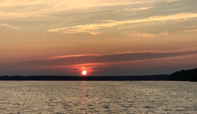 Sunset Side Lakehouse on Lake Wateree with Dock and Ramp!