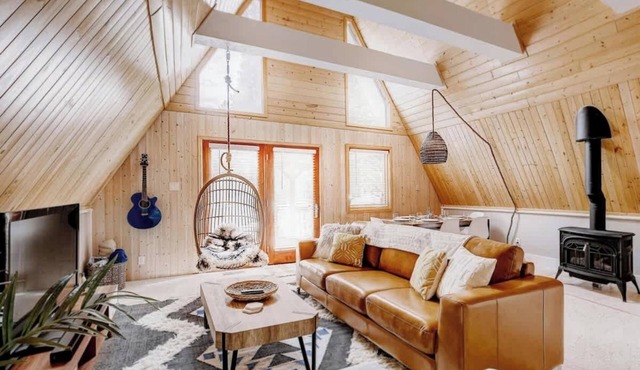 The Fox A-Frame | An Intimate Mountain Retreat