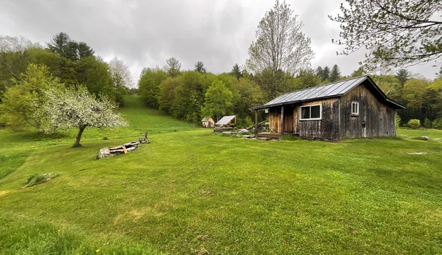 The Pond Cabin at Sky Hollow, The Hunter Cabin at Sky Hollow