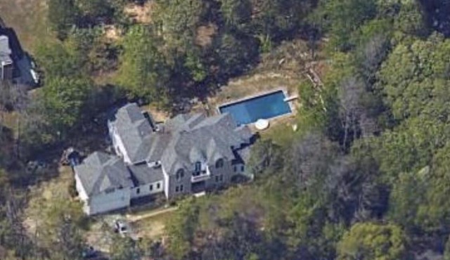 The Villa at Hampton Bays.Hampton's Summer Escape Nightlife Pool Spa.