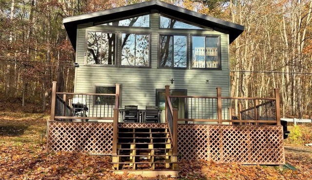 Tidioute Riverfront Chalet - Pet Friendly - Across from Game Lands