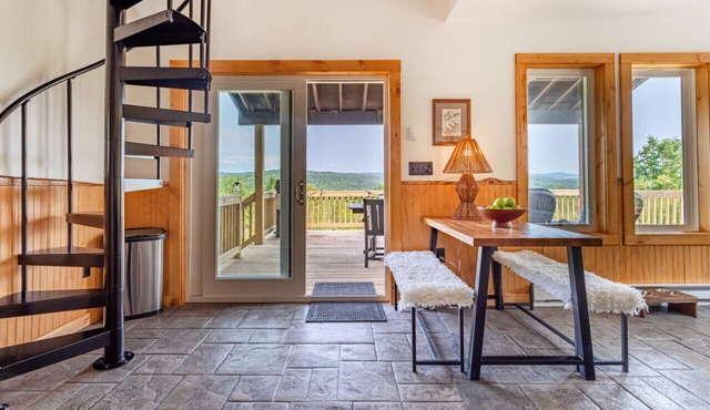Tiny Home with Spectacular Views & FP