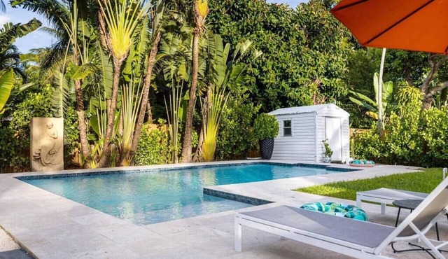 Tropical Dream Villa in Miami w/Pool