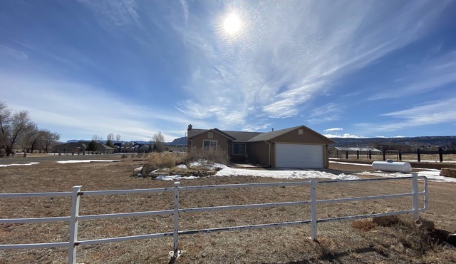 Two Bit Ranch House