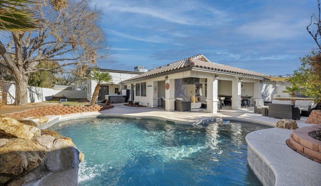 Ultimate, Central 1 Story, Pool, Hot Tub & Games