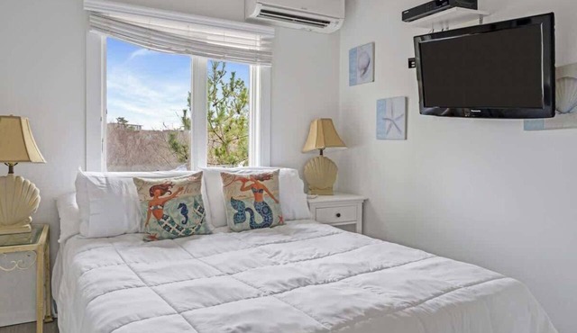 Unit 1311: Cottage | Garden View | Deuce