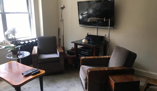 Upscale, large, high-ceilings, mid-town doorman NYC apartment centrally located