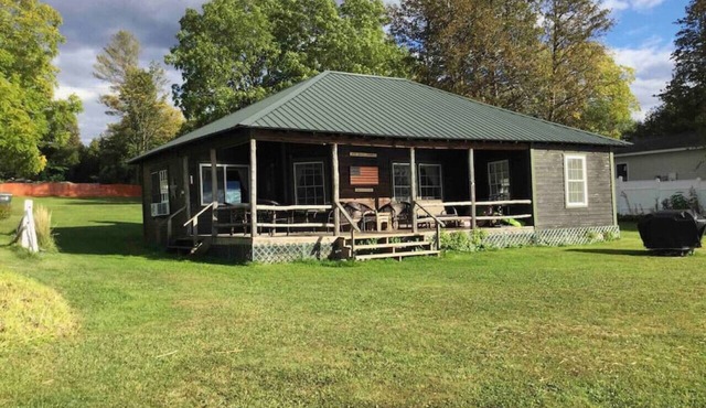 Vancie's Cottage on Lake Champlain