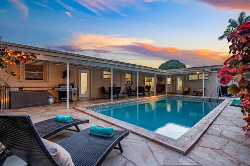 Villa Oasis 4 Miles from Hollywood Hard Rock Casino Pool & Game Room