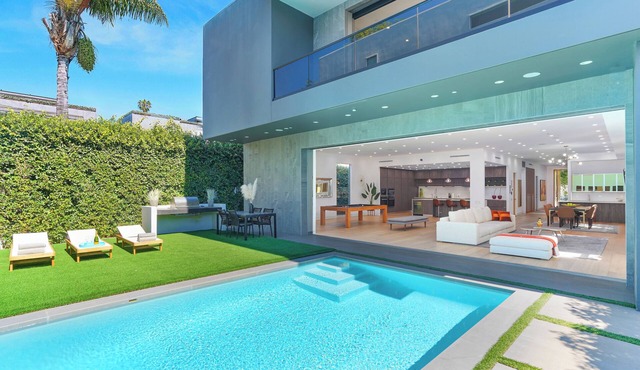 Villa Pasha by LuxJB 🏆 Beverly Hills Mansion 🏆 8 Beds - Hotel Level Service