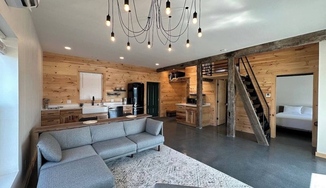 VRFLX Seneca View Bungalow | Hot Tub Retreat