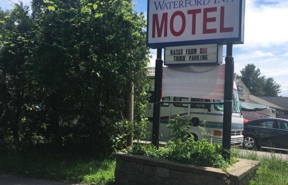 Waterford Inn